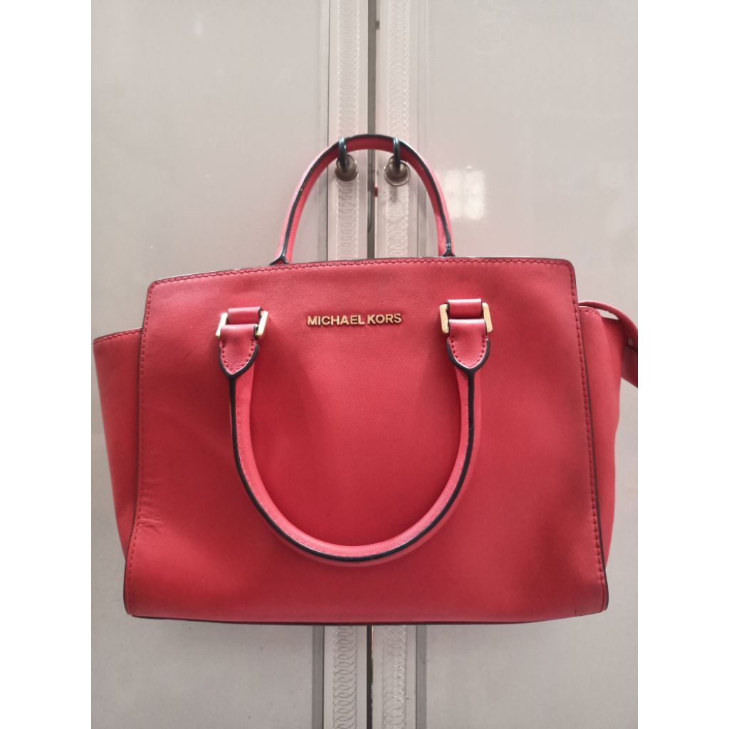 preloved singbag/handbag MK orry merah