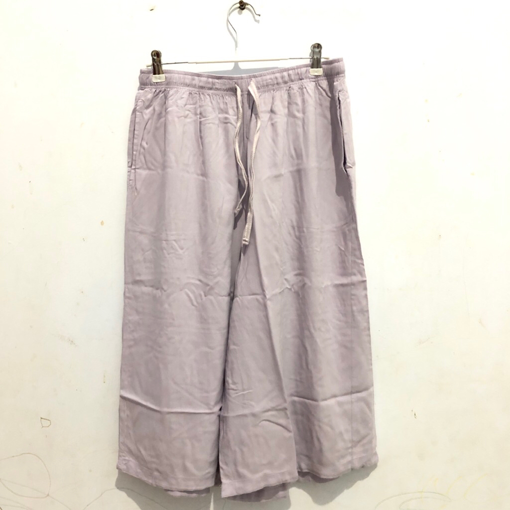 UNIQLO Relaco Pants Lilac