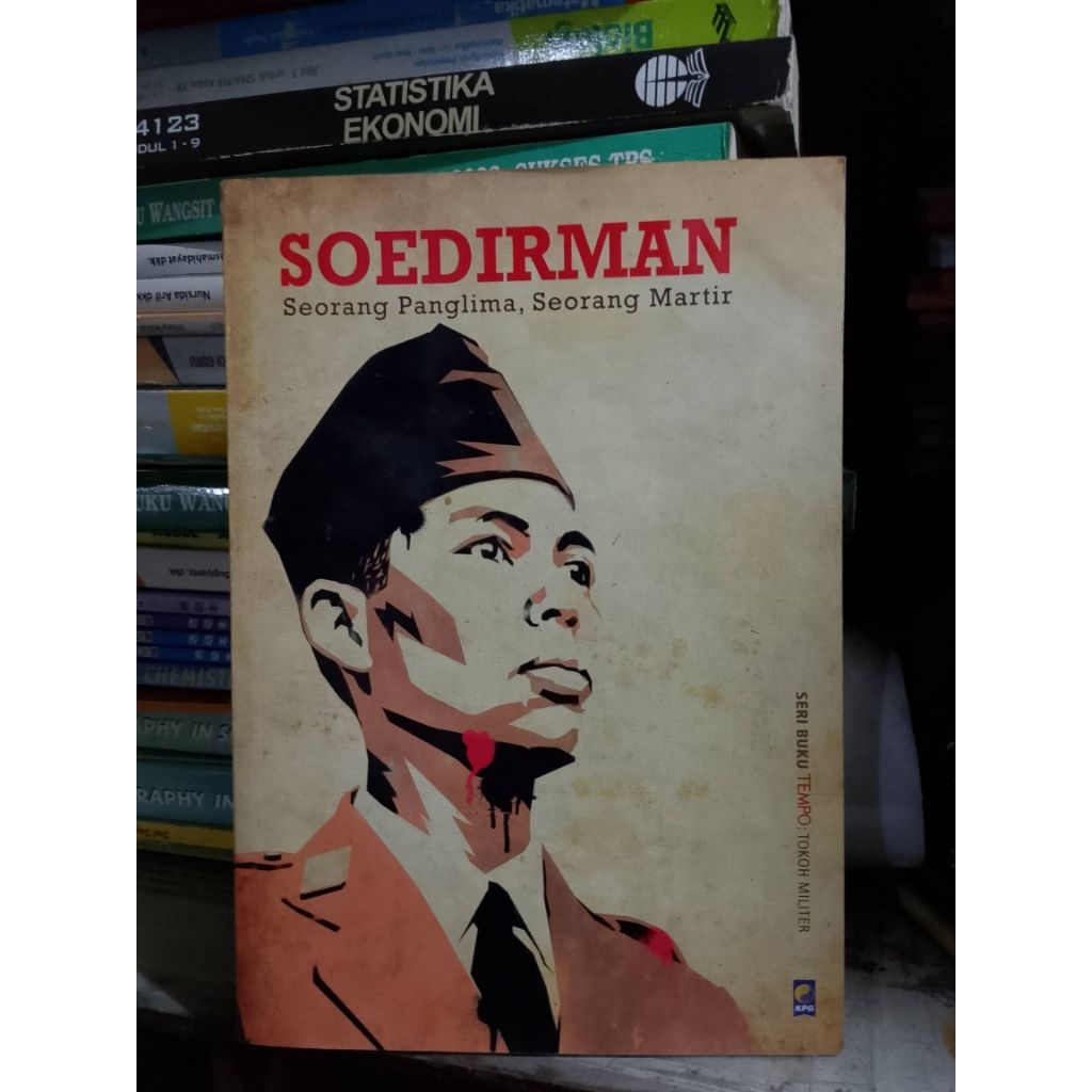 buku Soedirman seorang panglima, seorang martir