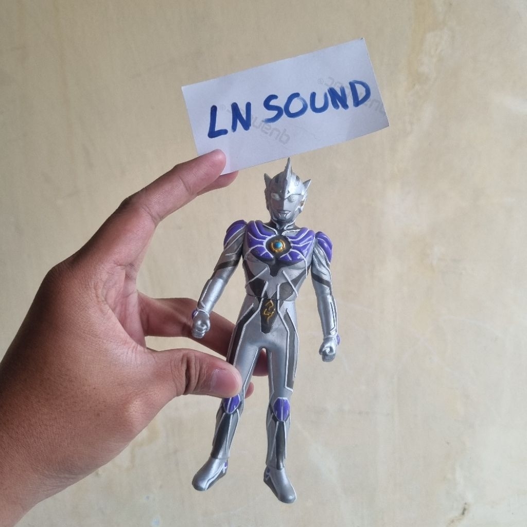 Ultraman Legend Bandai UHS Original 17cm