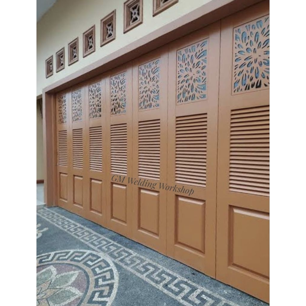Pintu garasi lipat dan sliding