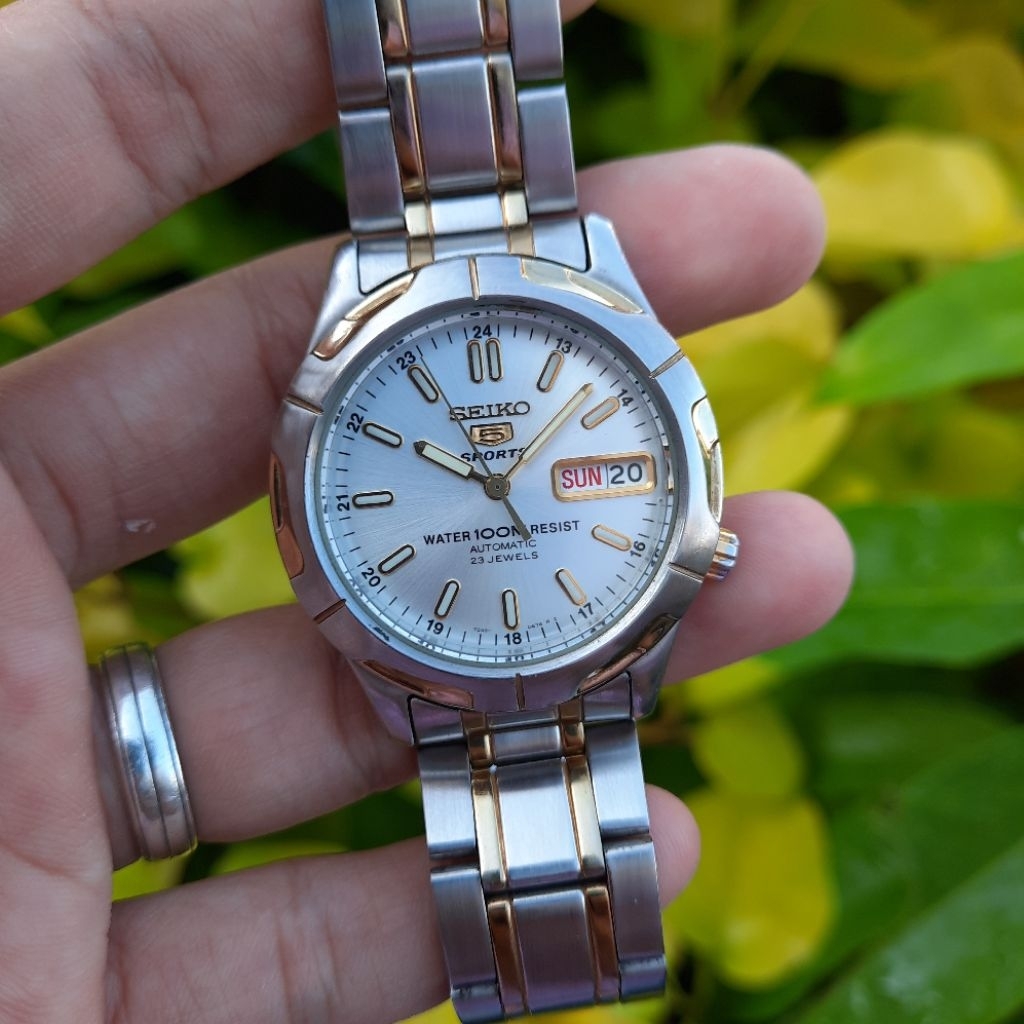 RARE  Seiko 5 Sports SKZ188K1 Two Tone Silver Gold SKZ188 7S36-00B0