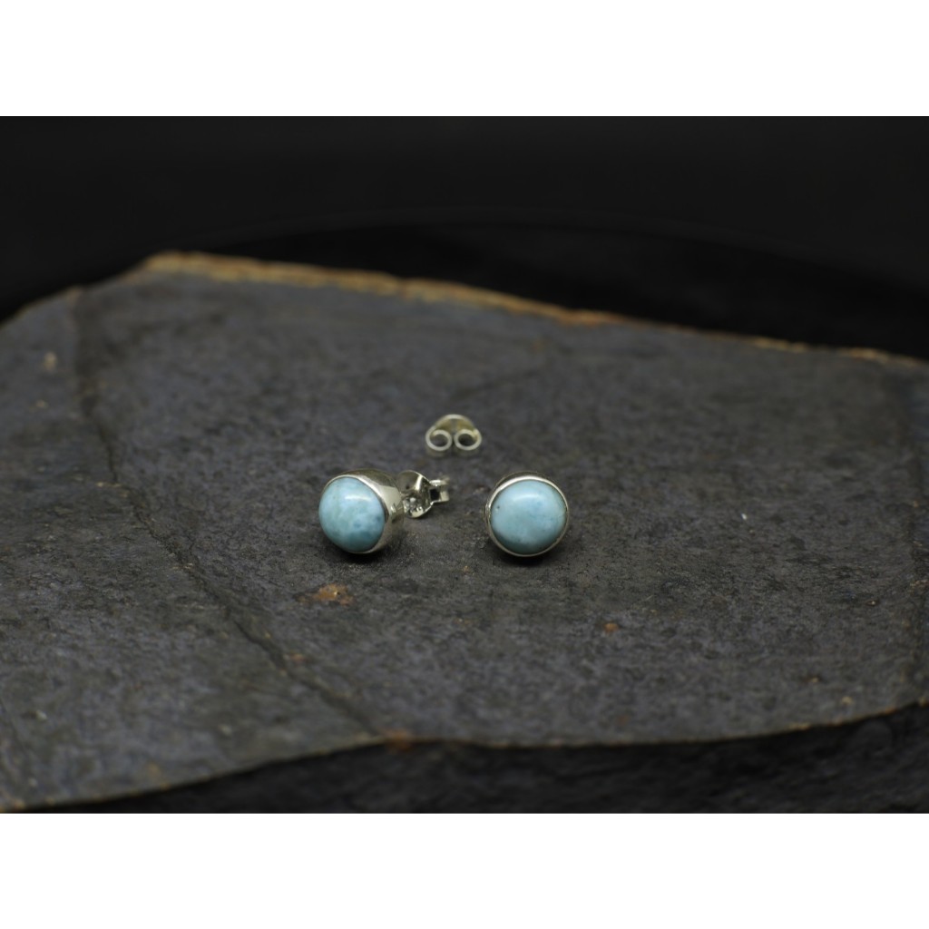 Anting Stud Plain | Batu Larimar | Tersedia 2 Ukuran | Sterling Silver 925