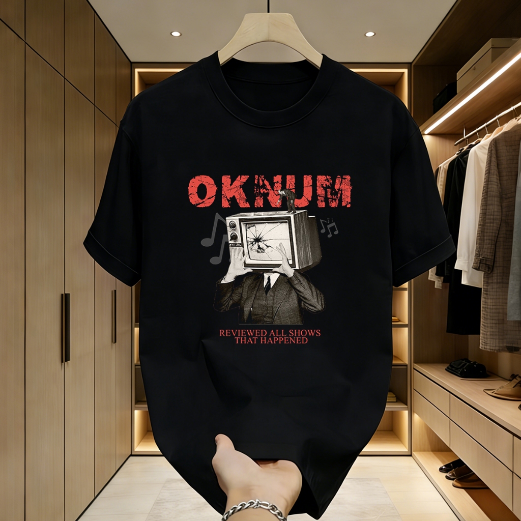 Broken TV Head Streetwear Graphic T-Shirt | Kaos Pria Motif Kepala TV Retak Grafiti | Edgy Urban Str