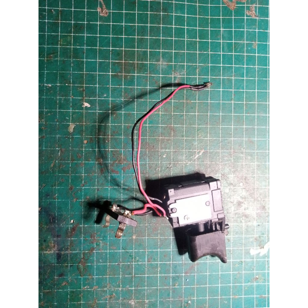 switch saklar bor baterai 12v cordless