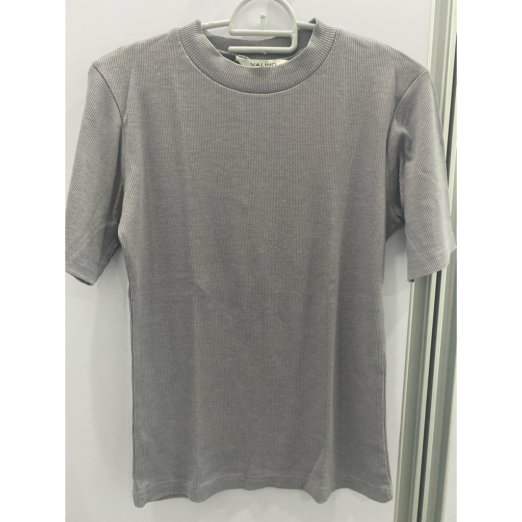 [PRELOVED] Valino Basic Top | Basic Top Wanita
