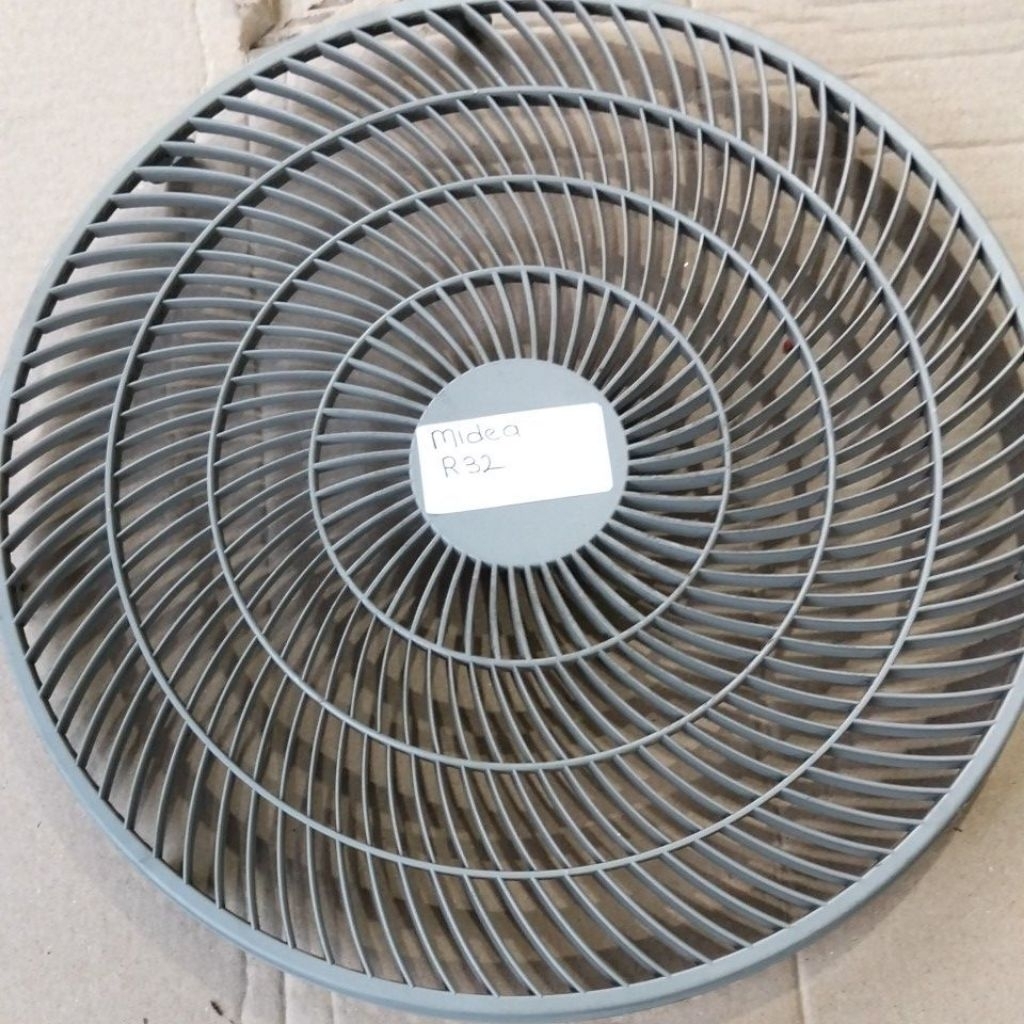 kisi kisi tutup casing outdoor AC Midea R22