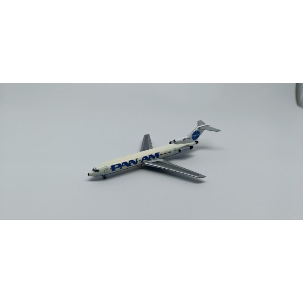 Diecast Boeing 727-200 Pan Am 1:400 – Miniatur Pesawat Premium Koleksi