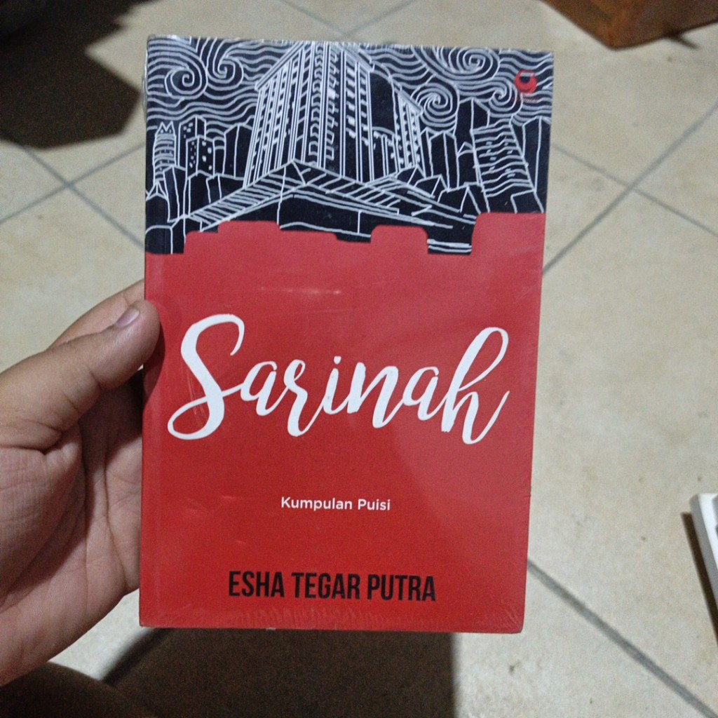 [Preloved Segel] Sarinah: Kumpulan Puisi  Esha Tegar Putra