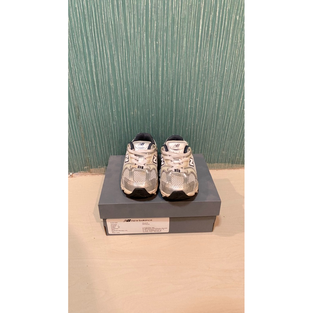 NEW BALANCE 530 - SILVER