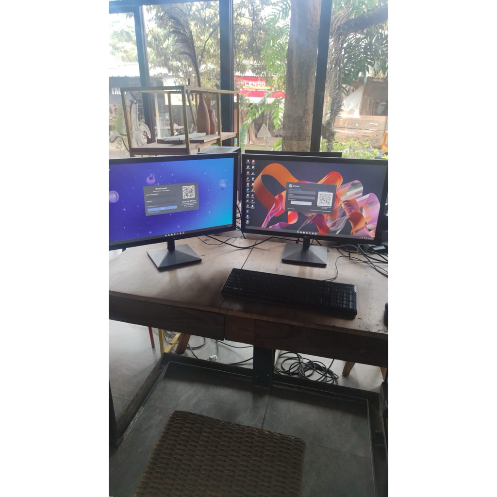 Komputer PC bekas video animasi 2 monitor