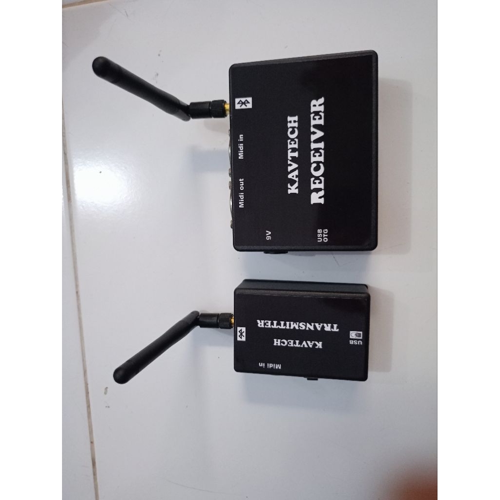 Wireless midi bluetooth controller by KAVTECH