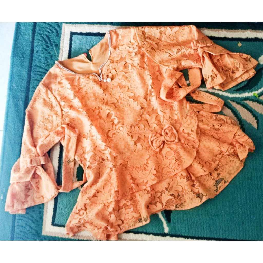 Blouse Brukat preloved