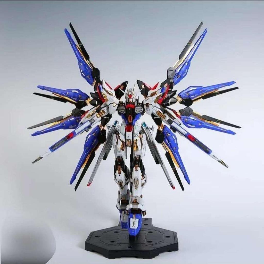 MGEX Strike Freedom 1/100 Xunxin Repair Ver Model Kit (BOX DAMAGE)