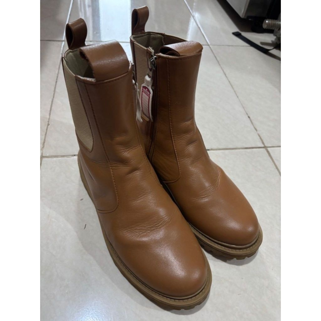 Ittaherl hyde boots 38 preloved