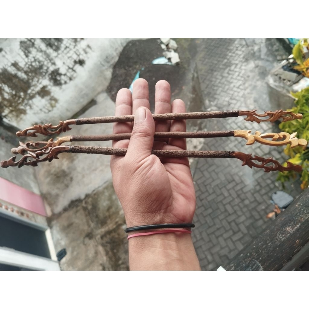 Tangkringan ukir sogon kayu asem bali bonus cepuk