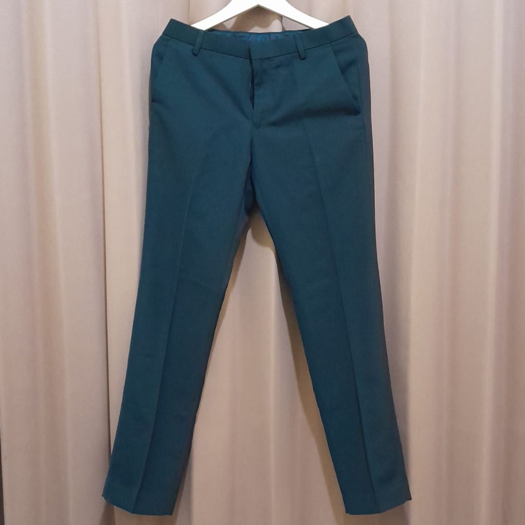 Celana panjang pria slim fit celana panjang bahan hitam JOTAP original. Size 32. Preloved bekas seco