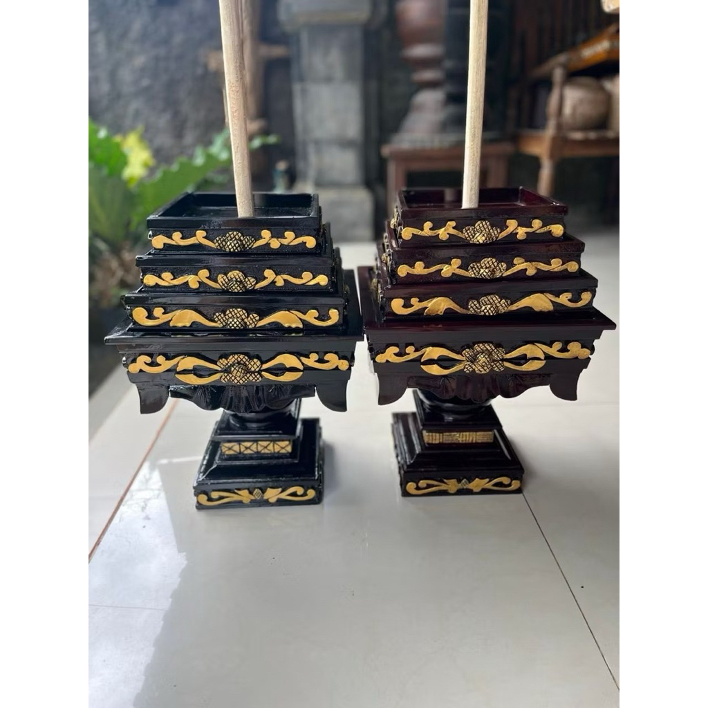 Dulang susun kotak ukir