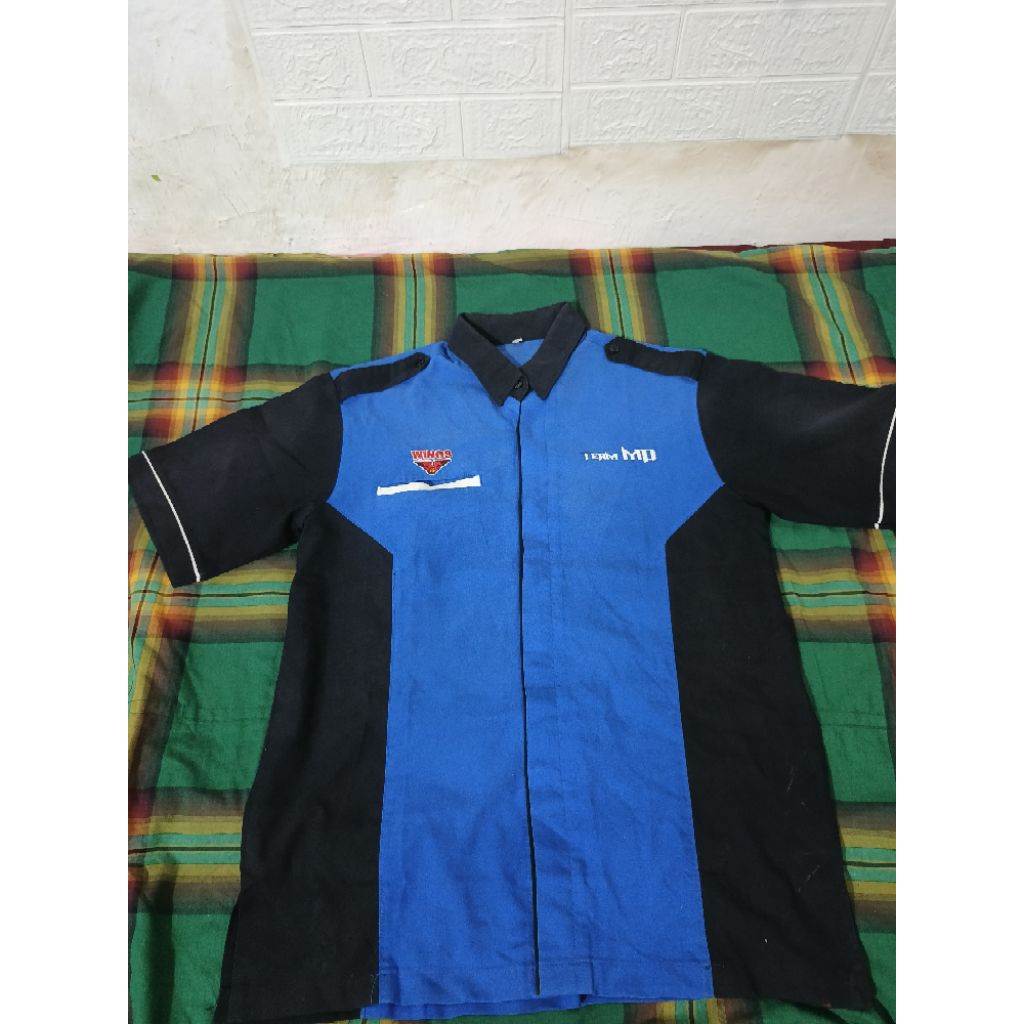seragam kemeja PT wings