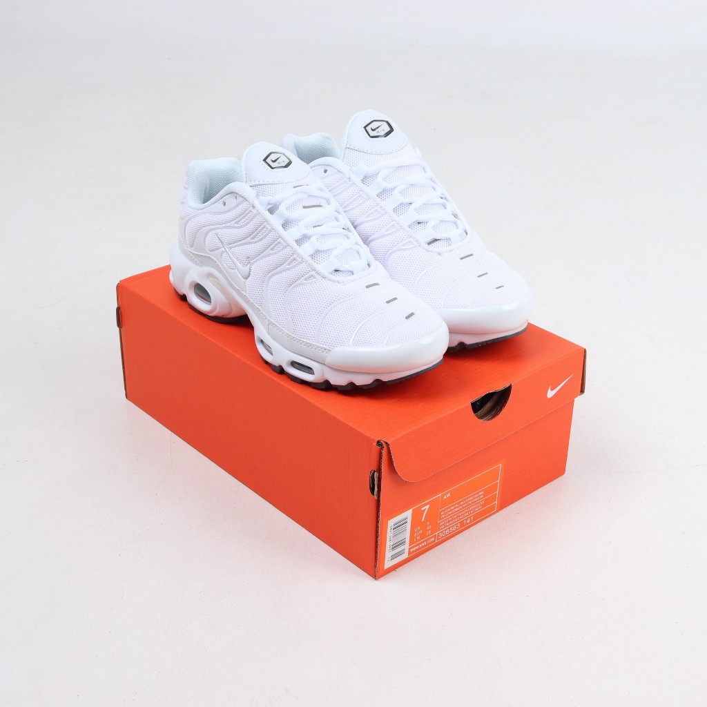 (VLTAVN) Sepatu Sneakers Nike Tn Air Max Plus Triple White