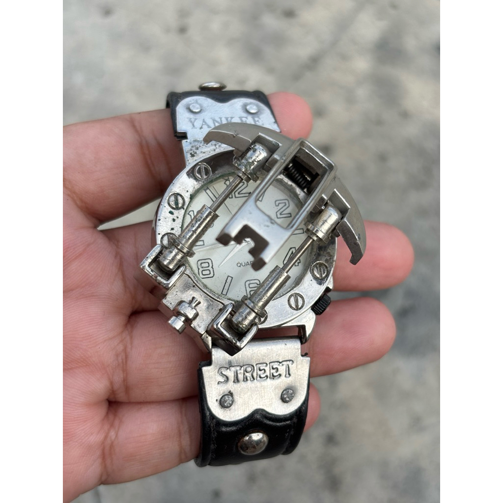 YANKEE STREET ROBOT RARE VINTAGE WATCH
