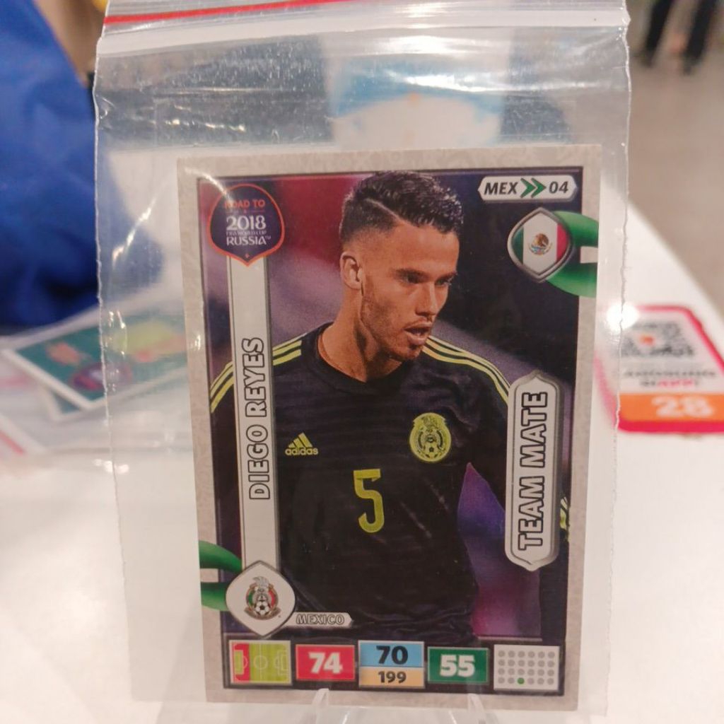kartu bola panini xl adrenalyn road to world cup 2018 Meksiko