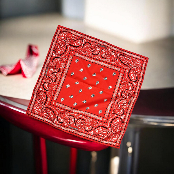Bandana Slayer Motif Retro dan Batik dengan Bahan Katun Polymikro Lembut