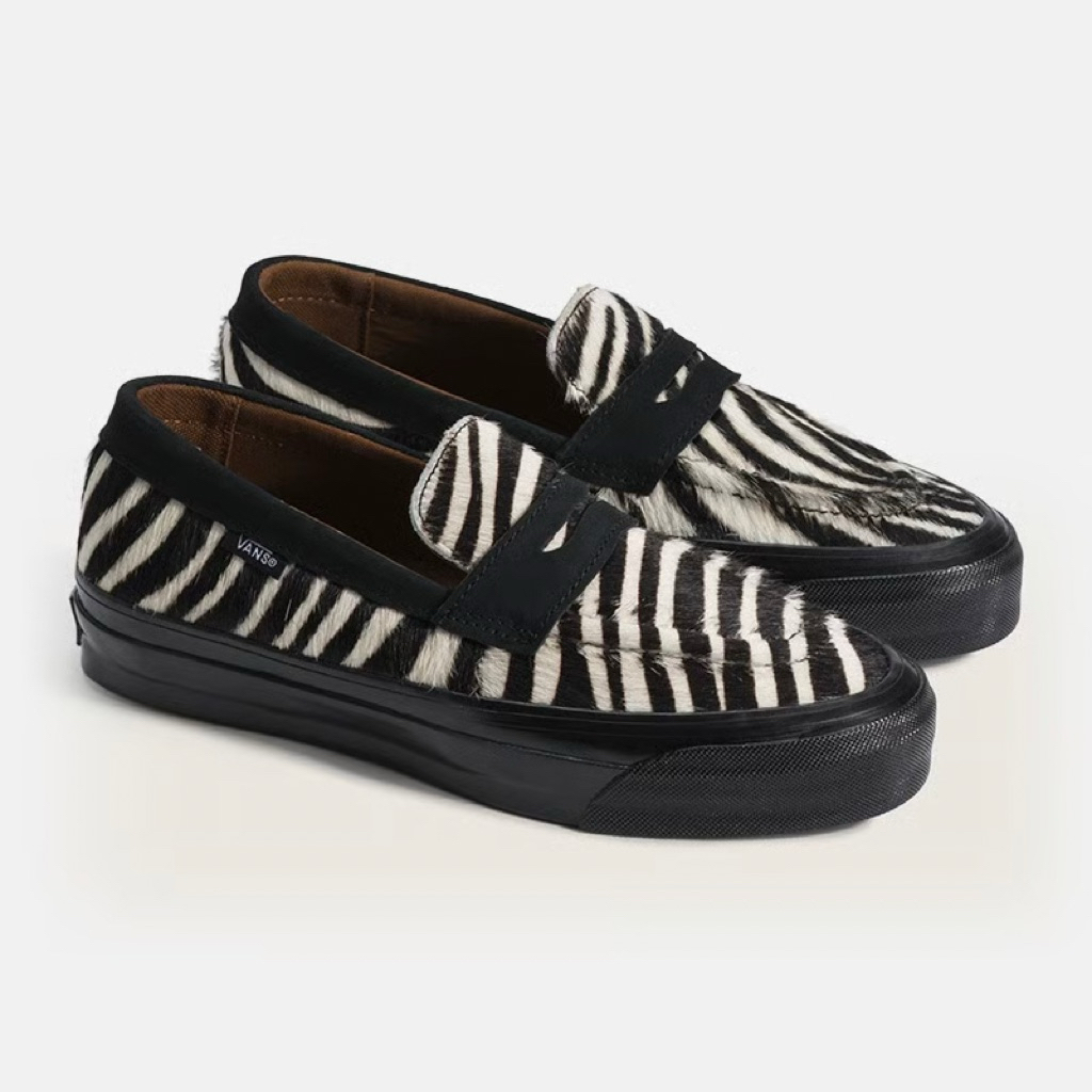 Vans premium lx loafer 53 pony hair zebra (Resmi PT NAVYA)