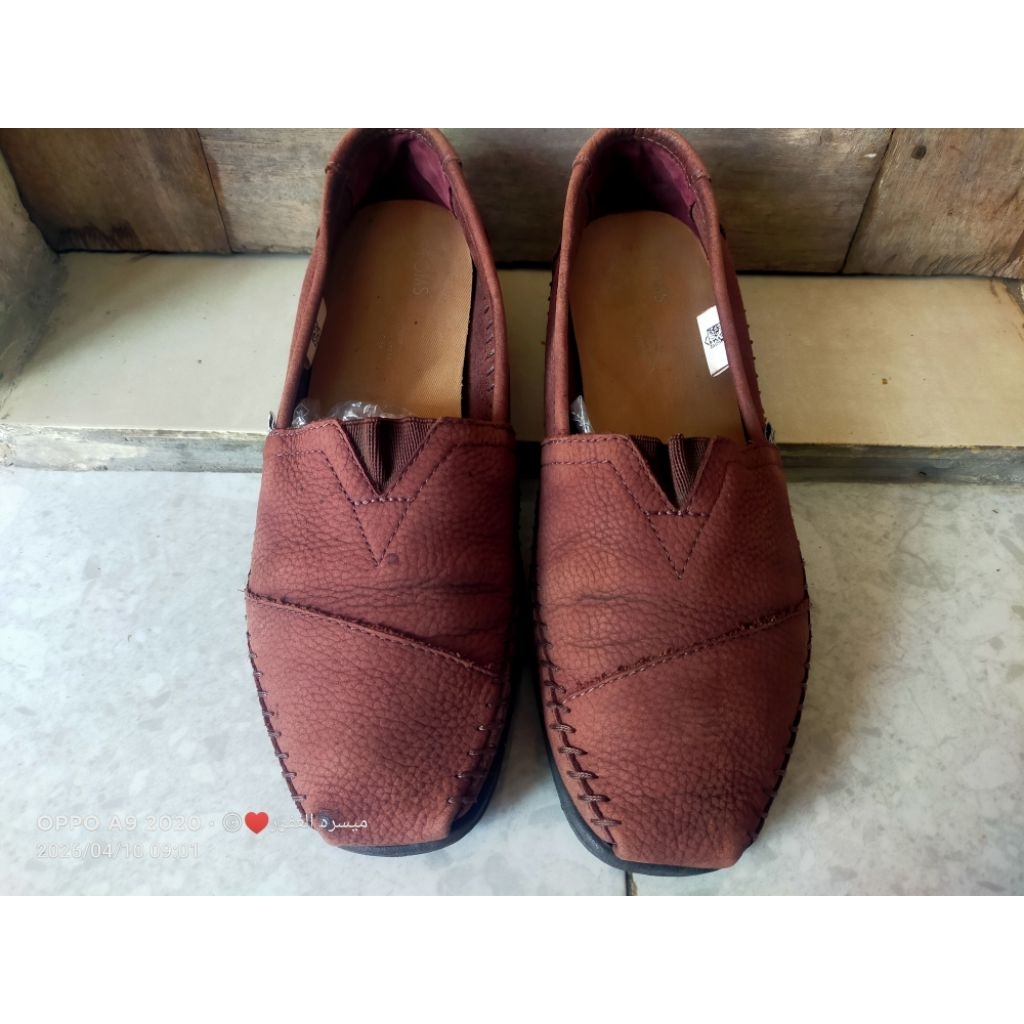 Sepatu Loafers Toms