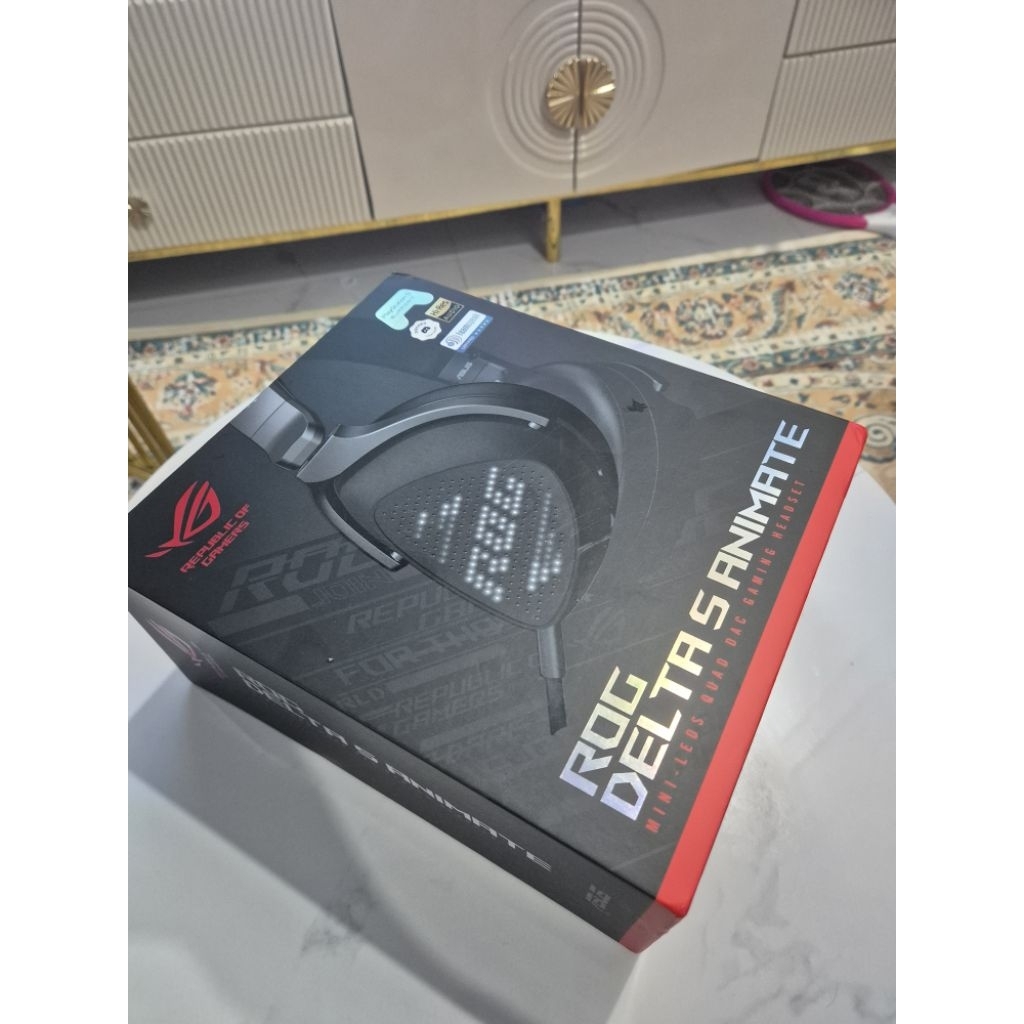 Asus ROG Delta S Animate headset gaming