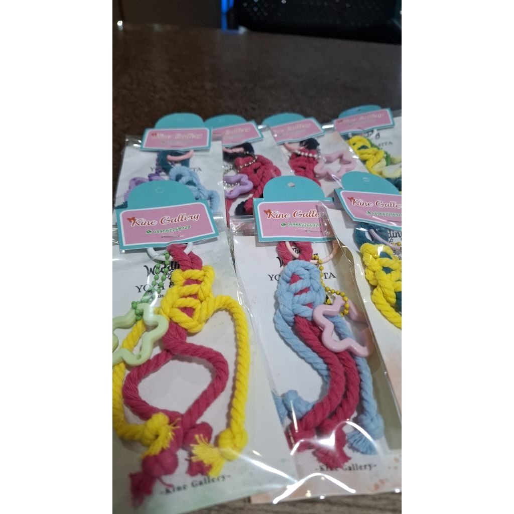 Souvenir Pernikahan viral KEYCHIN lucu simple unik mewah dan murah