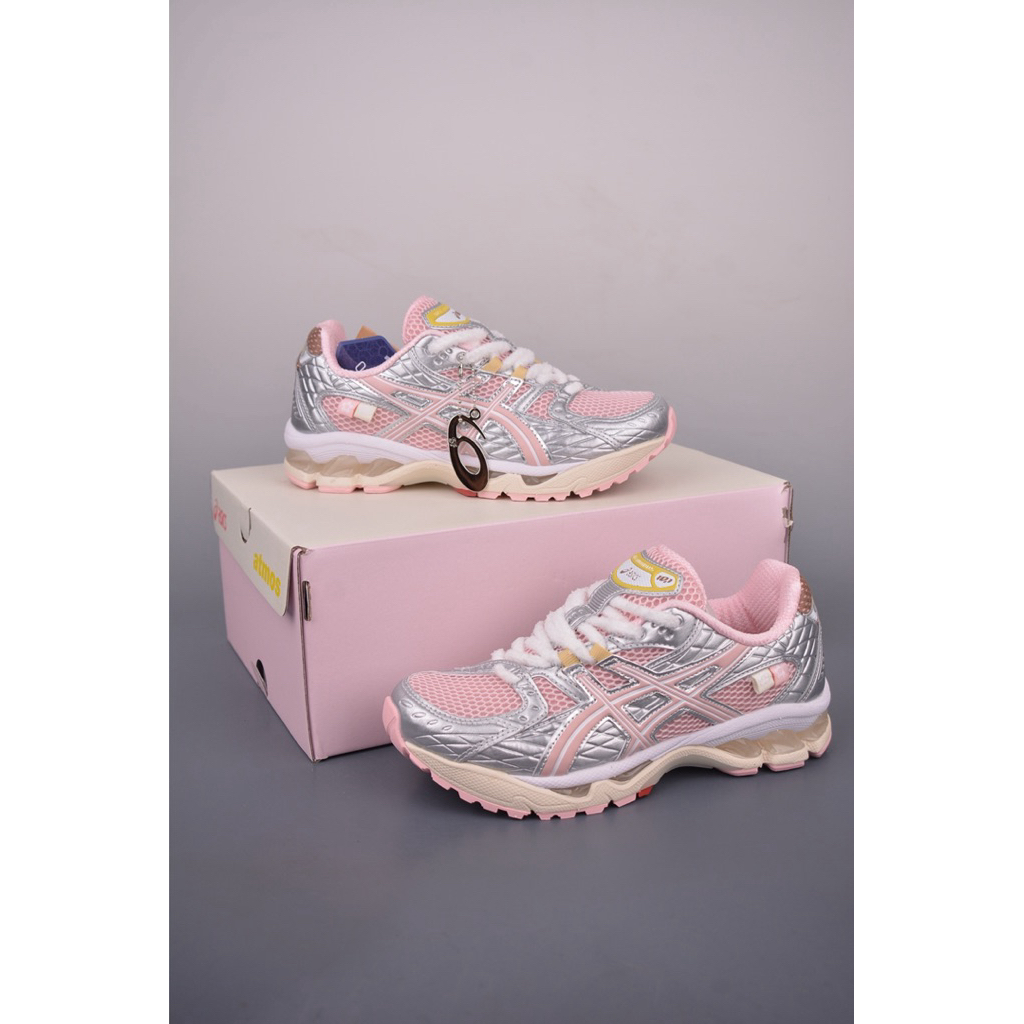 Asics x VANDYTHEPINK x atmos Gel Nimbus 10.1 Strawberry