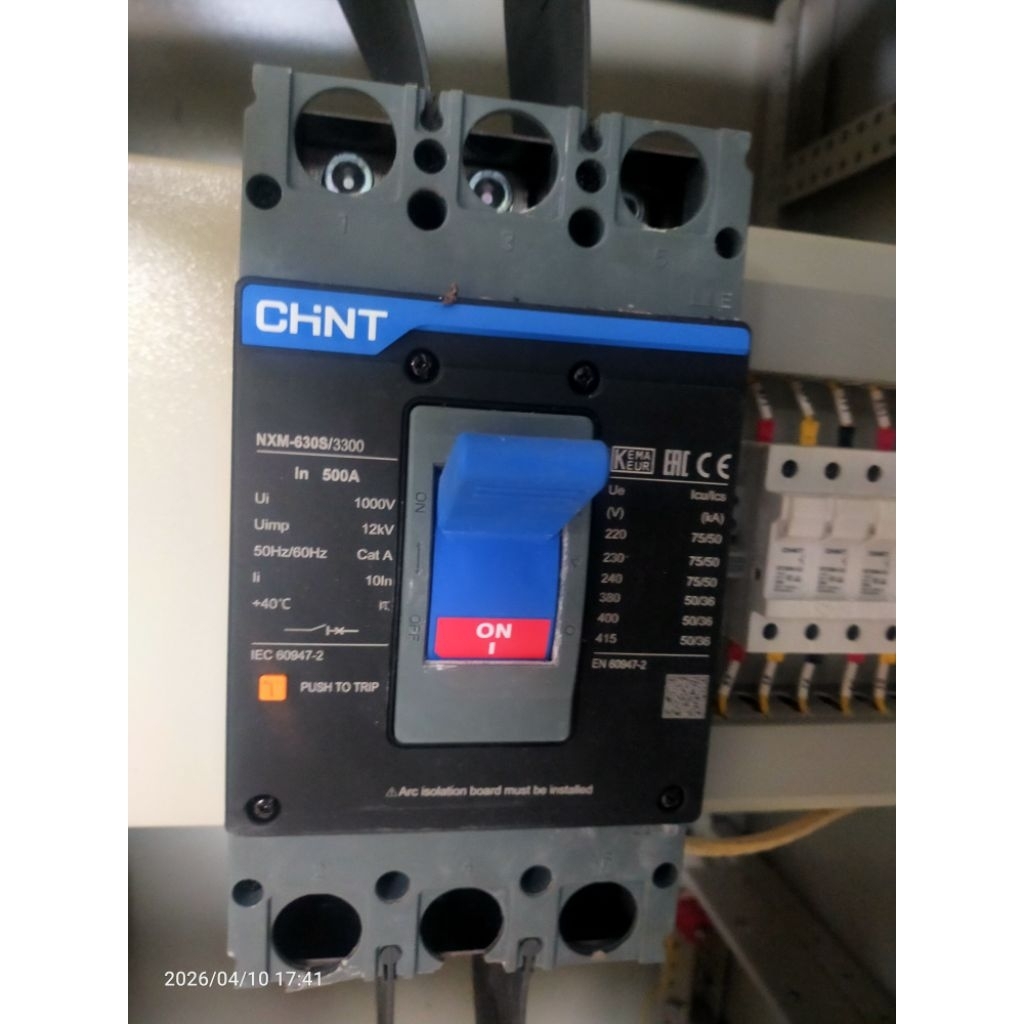 MCCB CHINT 500A