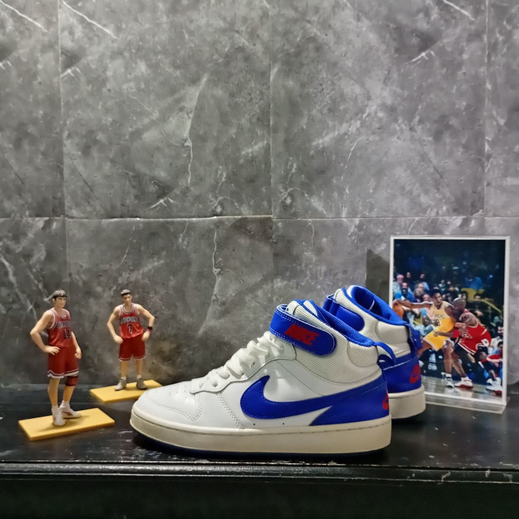 SEPATU BRANDED KONDISI ISTIMEWAH Nike Court Borough Mid 2. Ukuran 40 insol 25cm