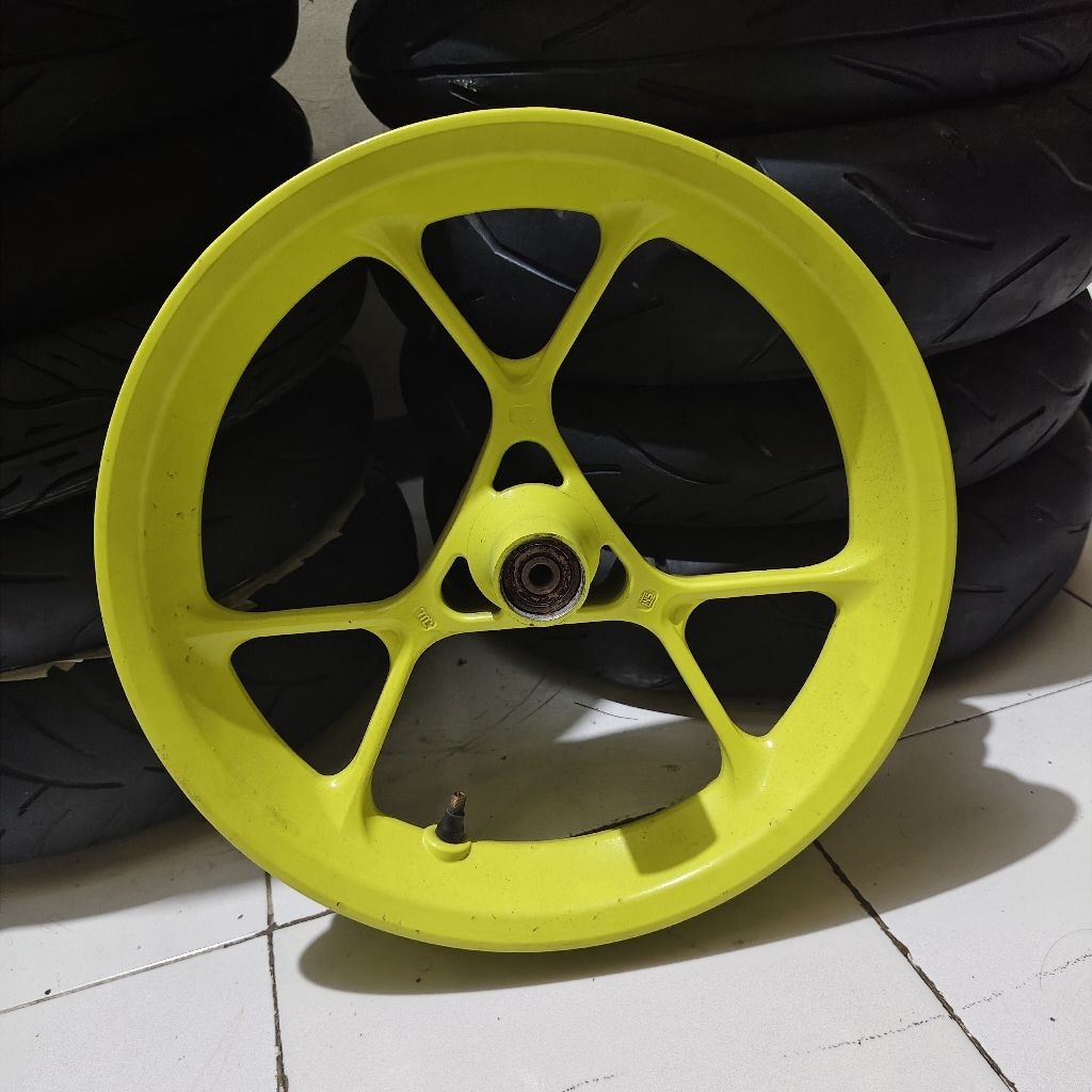 VELG DEPAN YAMAHA AEROX 155 ORIGINAL