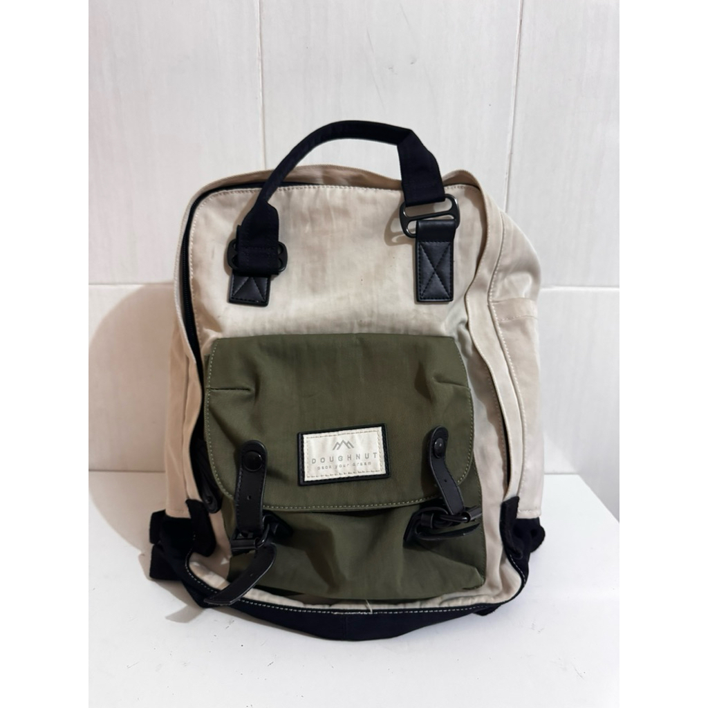 PRELOVED TAS DOUGHNUT GOOD CONDI
