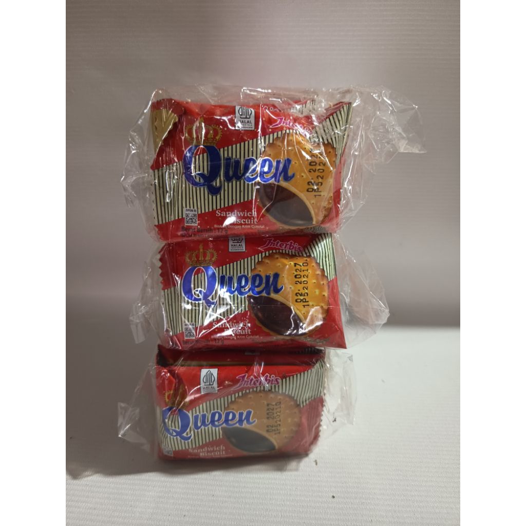 Biskuit Queen Rasa Coklat Kacang 10 Bungkus