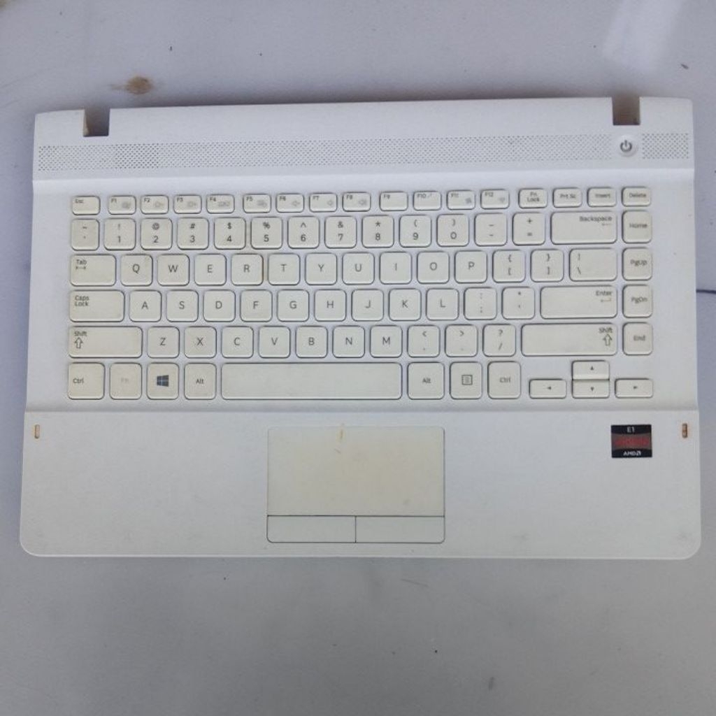 Casing Laptop Samsung NP270E4V