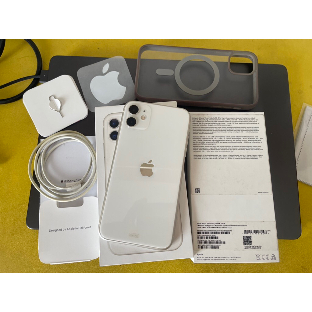 iphone 11 64GB second resmi ibox fullset ori