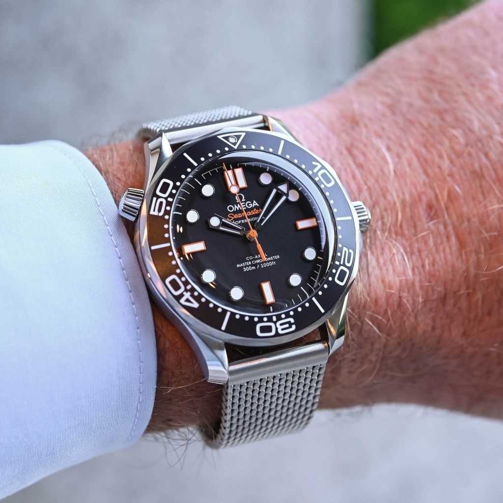 Omega Seamaster Diver 300m Black Orange Steel 210.30.42.20.01