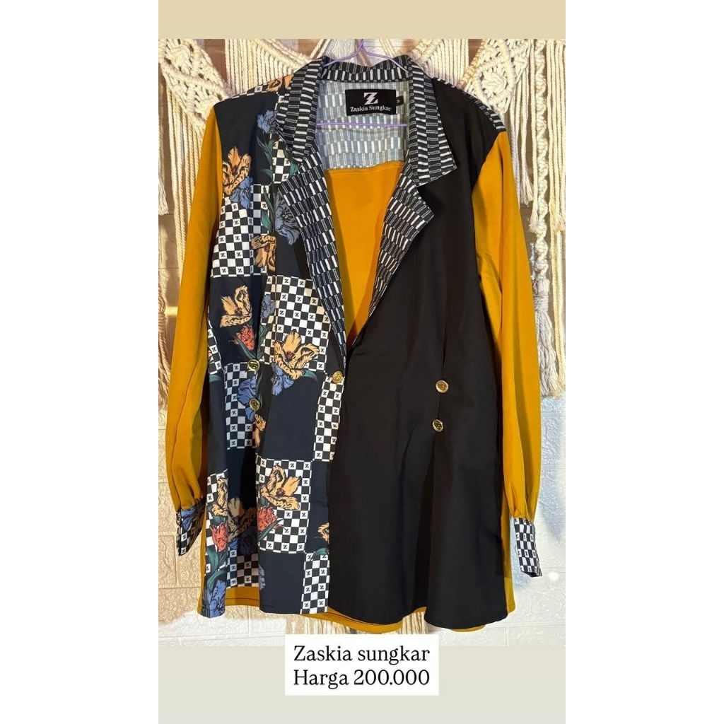 Zaskia Sungkar Preloved