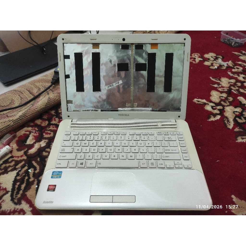 Laptop Toshiba M840 Dual VGA Minus Matot BAHAN PIKIRAN