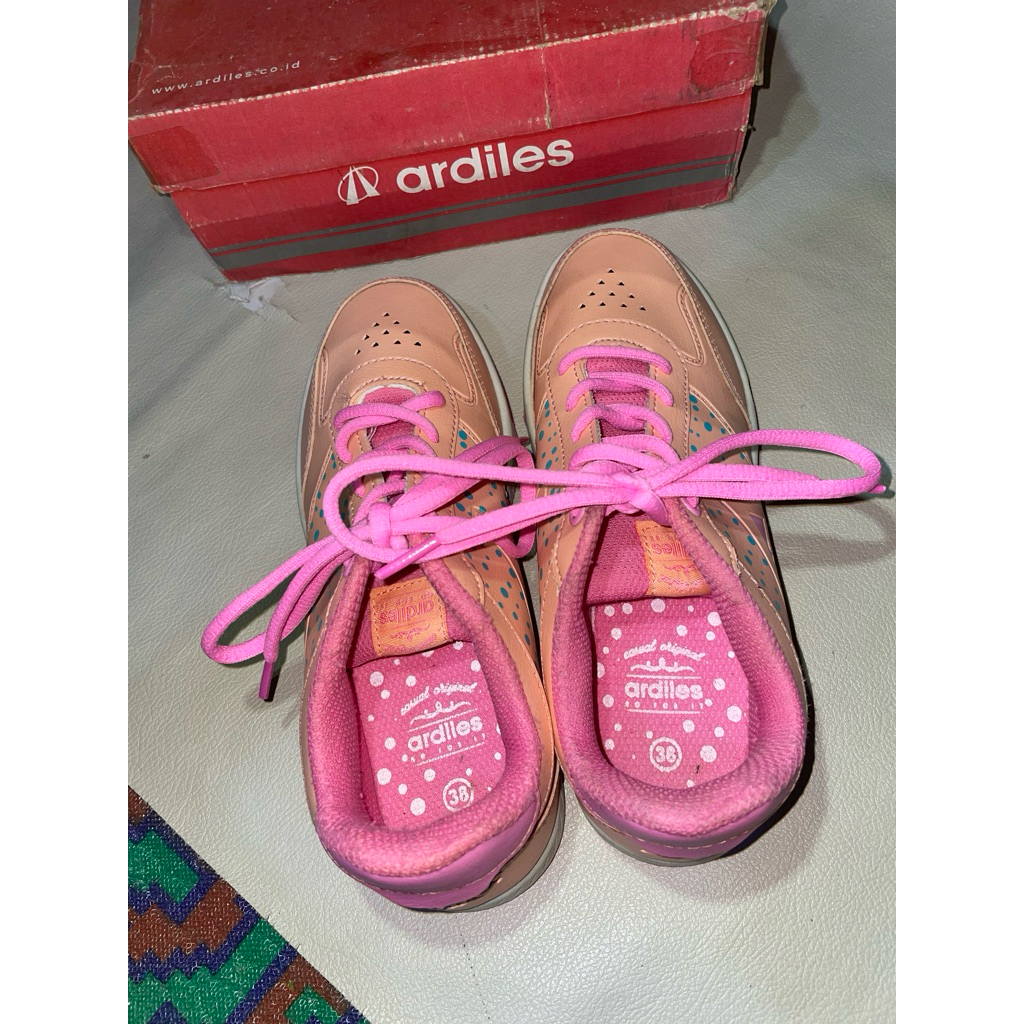 ARDILES SEPATU WANITA