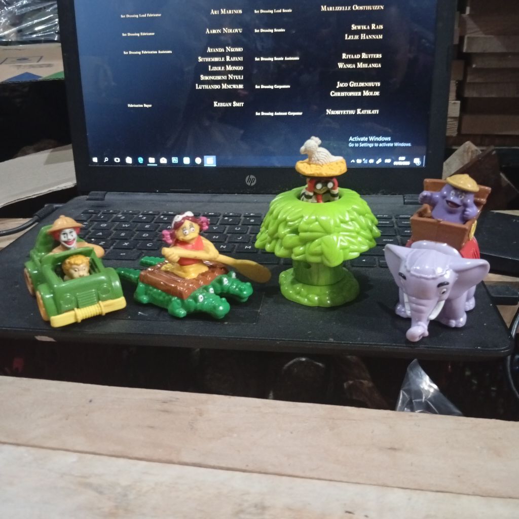 happy meal toys maskot MC safari full set