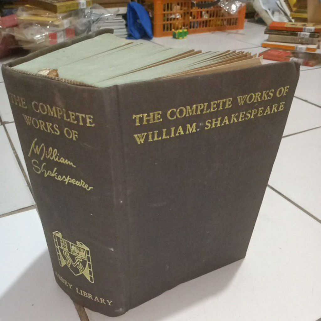 Buku the complete works of William Shakespeare