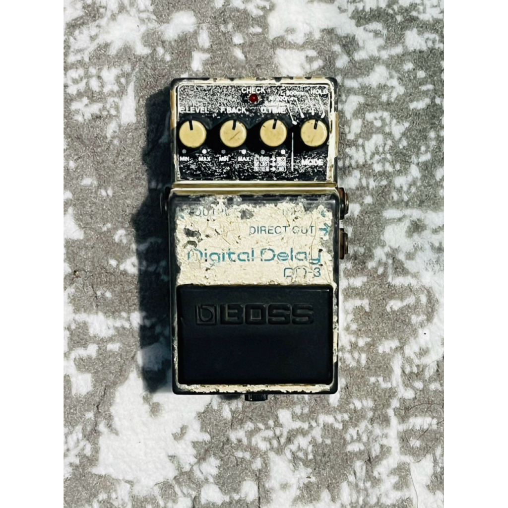 BOSS DD-3 Digital Delay Pink Label 2nd Efek Gitar & Bass