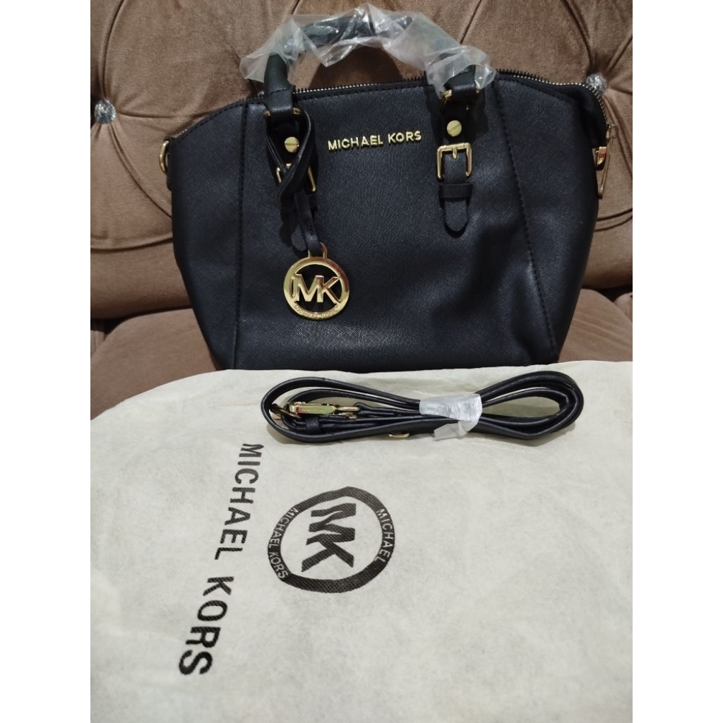 TAS WANITA BRANDED MURAH - TAS WANITA MURAH - TAS WARNA HITAM ELEGAN