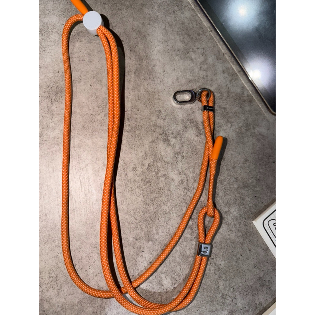 Body Strap Ori Casetify Preloved
