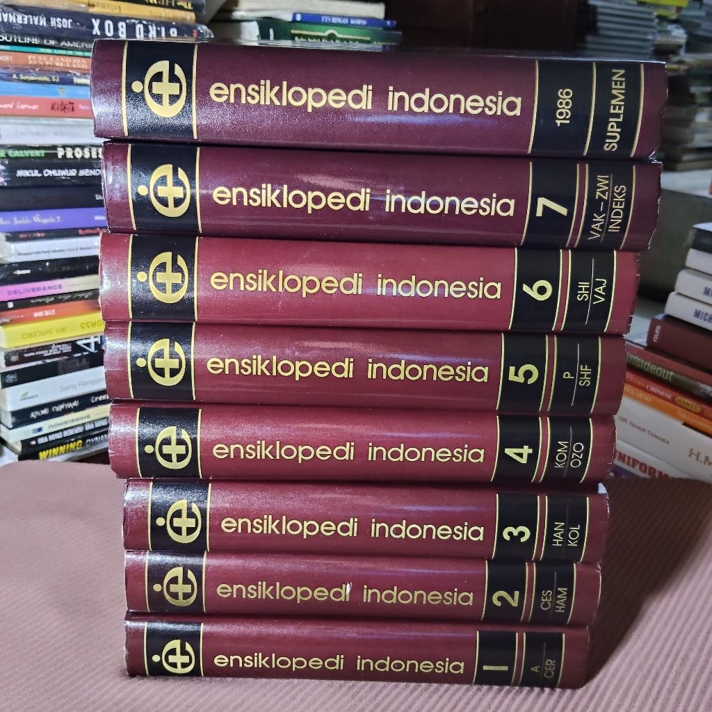 Buku Langka Original • Sepaket Lengkap 8 Jilid Ensiklopedia Indonesia - VAN HOEVE