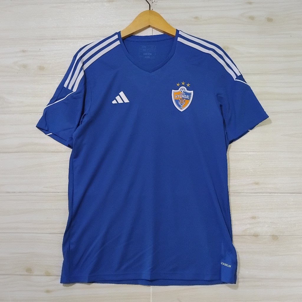Kaos T shirt Jersey Ulsan Hyundai Size M fit L